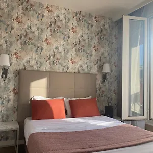 Hotel De Venise
